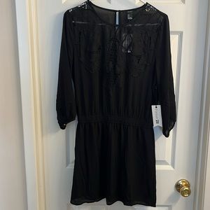 NWT FOREVER 21 black dress